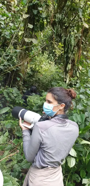 Photographing wildlife on a guided trek